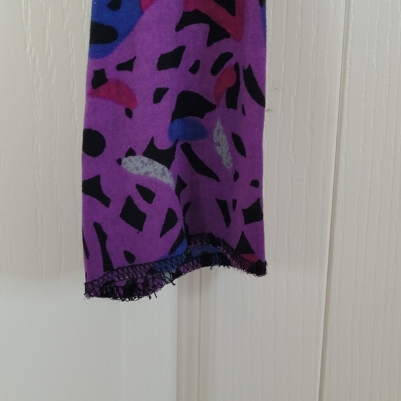 VINTAGE Abstract Pattern Wrap Top - Picture 8 of 10